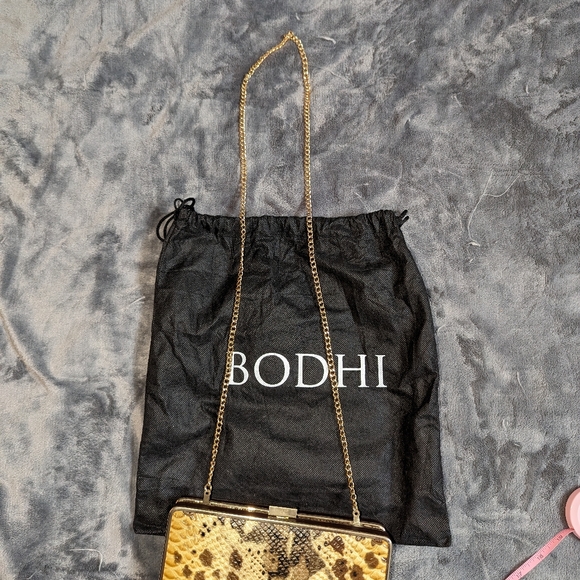 Bodhi Snake embossed Rectangular Clutch - Picture 6 of 7